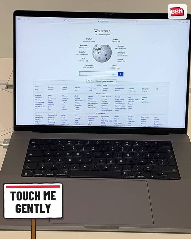 Photo: MacBook Pro