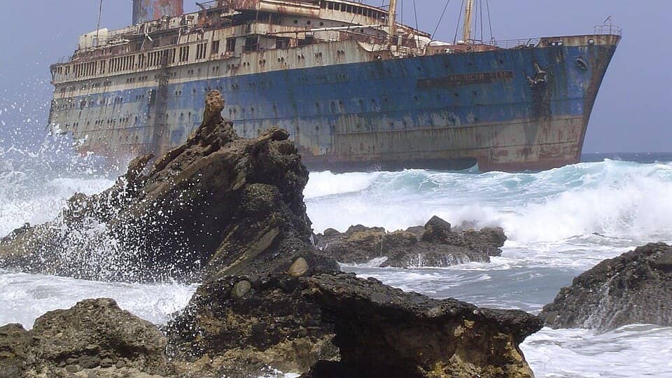 Photo: Shipwreck
